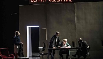 Départ volontaire de Rémi De Vos, mis en scène par Christophe Rauck - Critique sortie Théâtre Lille Théâtre du Nord