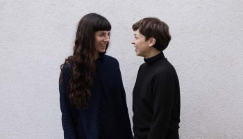 A Leaf, Chorégraphie de Nina Santes et Célia Gondol - Critique sortie Avignon / 2019 Avignon Festival d'Avignon. Les Hivernales - CDCN d'Avignon