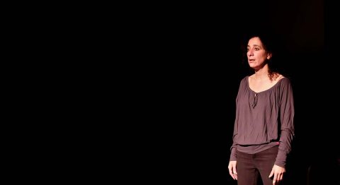 Du Nord au Sud, récit d’une expérience de et avec Wilma Lévy - Critique sortie Avignon / 2019 Avignon Avignon Off. Théâtre L'Entrepôt