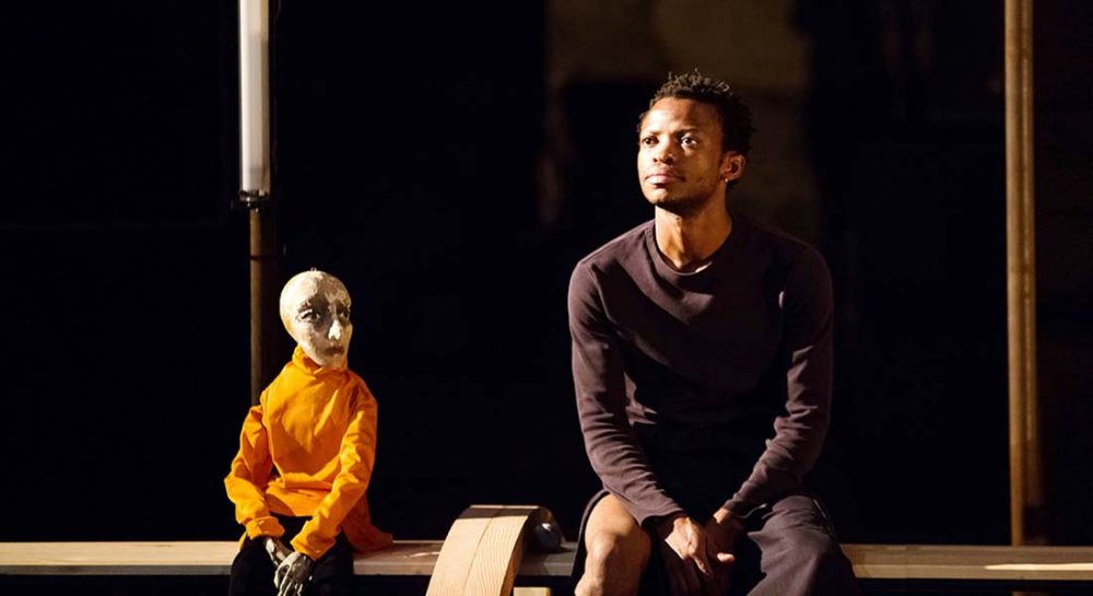 Histoire(s) du théâtre II de Faustin Linyekula - Critique sortie Avignon / 2019 Avignon Festival d’Avignon. Cour minérale – Université d’Avignon