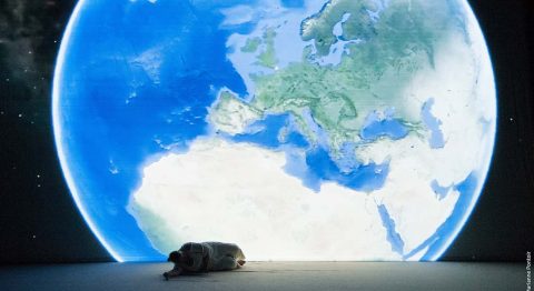 Mon Livre de la jungle (My Calais story) de Céline Brunelle et Isaiah, mis en scène par Céline Brunelle - Critique sortie Avignon / 2019 Avignon Avignon Off. Théâtre des Gémeaux