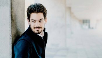 Lahav Shani dirige le Rotterdams Philharmonisch Orkest, avec Nelson Freire en soliste - Critique sortie Classique / Opéra Paris Théâtre des Champs-Élysées