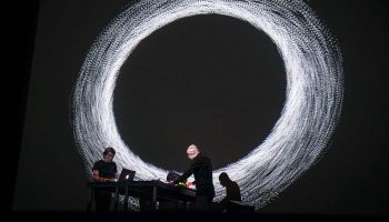 Tempest de Franck Vigroux en compagnie du vidéaste Antoine Schmitt. - Critique sortie Jazz / Musiques Nîmes Théâtre de Nîmes. Théâtre Bernadette Lafont