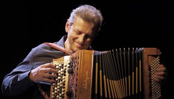 Marc Berthoumieux et les mélodies de son «Bal des mondes », avec Giovanni Mirabassi, Laurent Vernerey et Stéphane Huchard - Critique sortie Jazz / Musiques Paris Sunset-Sunside