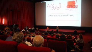 Marc Fouilland, le directeur de CIRCa, Pôle national cirque Auch Gers Occitanie, est depuis dix ans la cheville ouvrière des « présentations de projets » en collaboration avec ARTCENA. - Critique sortie Théâtre Paris ARTCENA - Centre national des arts du cirque