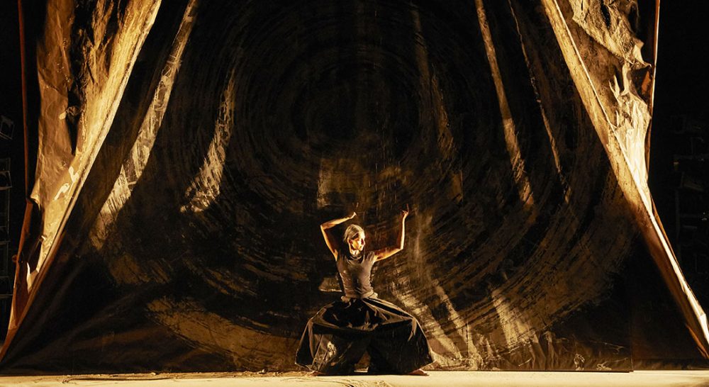 aSH d’ Aurélien Bory - Critique sortie Danse Vélizy-Villacoublay L’Onde - Théâtre Centre d’art