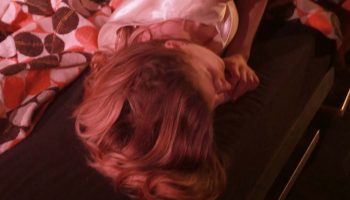 Dieu est un DJ et Je te regarde de Falk Richter et d’Alexandra Badea, mis en scène par Patrice Bigel - Critique sortie Théâtre Choisy-le-Roi Usine Hollander