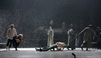 Eugène Onéguine du Théâtre Vakhtangov, mis en scène de Rimas Tuminas - Critique sortie Théâtre Paris Théâtre Marigny