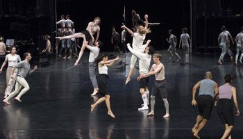 Histoires sans histoire(s) Chorégraphie de P. Jacobsson et Thomas Caley - Critique sortie Danse Paris Théâtre National de la Danse de Chaillot