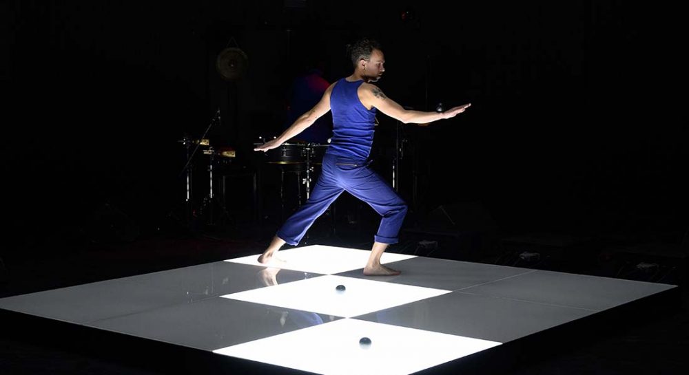 Futuro antico Martin Palisse et Halory Goerger - Critique sortie Cirque Bègles Esplanade Terres Neuves