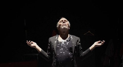 i-solo de Jérôme Thomas - Critique sortie Théâtre saint denis Académie Fratellini