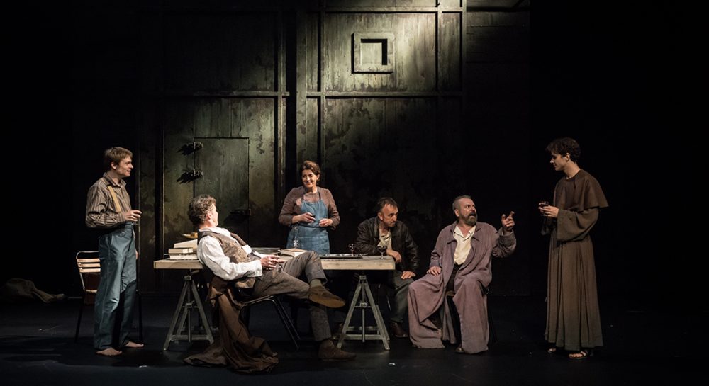 La Vie de Galilée de Bertolt Brecht, mis en scène de Claudia Stavisky avec Philippe Torreton - Critique sortie Théâtre Paris La Scala Paris