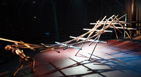 Secret (temps 2) de Johann Le Guillerm - Critique sortie Cirque Paris Espace Chapiteaux La Villette