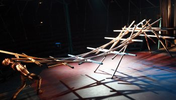 Secret (temps 2) de Johann Le Guillerm - Critique sortie  Paris Espace Chapiteaux La Villette