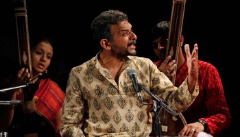 T.M. Krishna, avec Akkarai Subbhalakshmi - Critique sortie Jazz / Musiques Paris Théâtre de la Ville - Espace Cardin