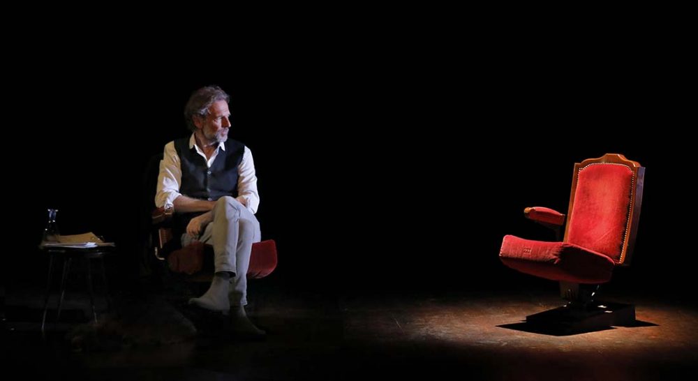 La Promesse de l’aube de Romain Gary, adaptation et lecture de Stéphane Freiss - Critique sortie Théâtre Paris Théâtre de l’Atelier