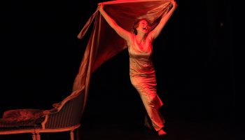 Les Règles du savoir-vivre dans la société moderne de de Jean-Luc Lagarce, mis en scène par Roger-Daniel Bensky et Sophie Paul Mortimer - Critique sortie Théâtre Paris Studio Hébertot