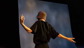 Avec Ôno-Sensation Pauline Le Boulba réactive la mémoire d’Admiring La Argentina - Critique sortie Théâtre Valenciennes