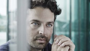 James Gaffigan dirige l’Orchestre National de France, avec Seong-Jin Chow en soliste - Critique sortie Classique / Opéra Paris Théâtre des Champs-Élysées