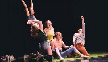 Mon Olympe de Gabrielle Chalmont et Marie-Pierre Nalbandian, mise en scène de Gabrielle Chalmont - Critique sortie Théâtre Paris Théâtre de Belleville