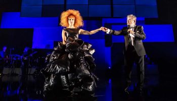 Concours européen de la chanson philosophique, conception Massimo Furlan et Claire de Ribaupierre - Critique sortie Théâtre Bobigny MC93