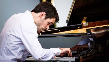 Le pianiste Tanguy de Williencourt, du soliste au chambriste - Critique sortie Classique / Opéra