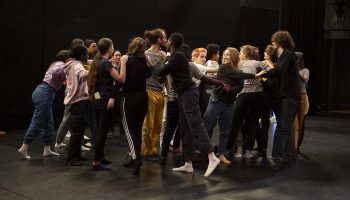 Adolescence et territoire(s) #8, Chorégraphie de Mickaël Phelippeau - Critique sortie  Paris ATELIERS BERTHIER