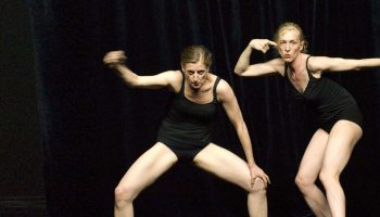 Gustavia de La Ribot et Mathilde Monnier - Critique sortie Danse Paris Le Carreau du Temple