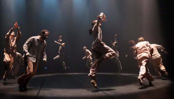 Political Mother Unplugged d’ Hofesh Shechter - Critique sortie Danse Paris