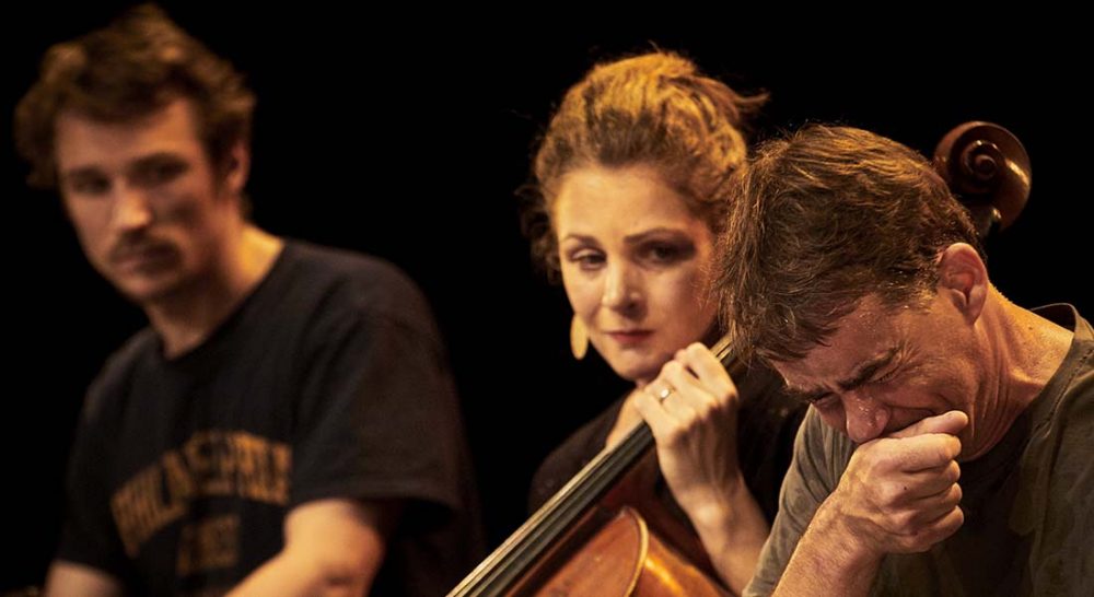 V.I.T.R.I.O.L de Roxane Kasperski et Elsa Granat, mise en scène d’Elsa Granat - Critique sortie Théâtre Paris Théâtre de la Tempête