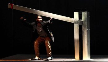 Les Aventures d’Hektor d’Olivier Meyrou et Stéphane Ricordel - Critique sortie Théâtre Paris Le Monfort Théâtre