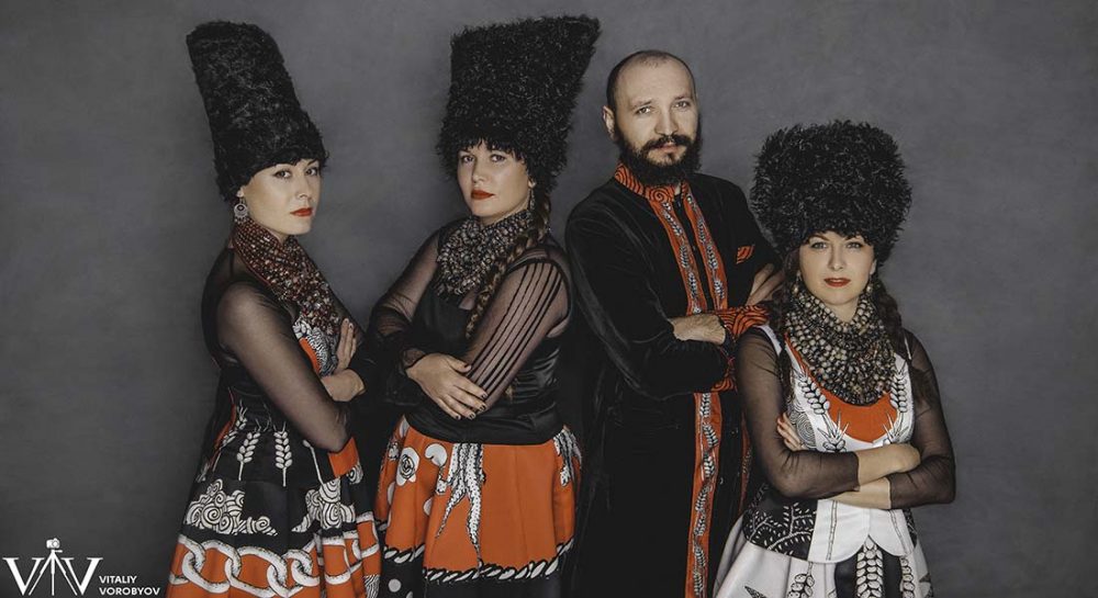 Le groupe ukrainien DakhaBrakha fait son concert magique et hypnotique - Critique sortie Jazz / Musiques Paris Sur la Seine