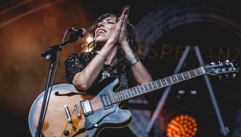 Djazia Satour offre un concert sur les berges de la Seine - Critique sortie Jazz / Musiques Paris Seine