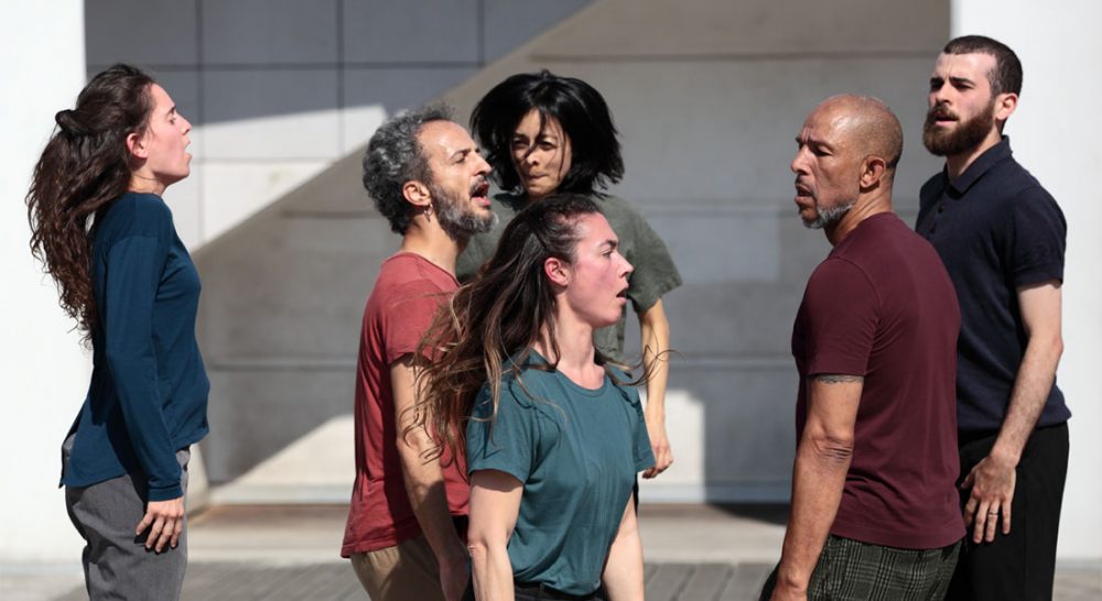 Avec Gouâl, Filipe Lourenço revisite et actualise l’allaoui - Critique sortie Danse Paris Lycée Jacques-Decour