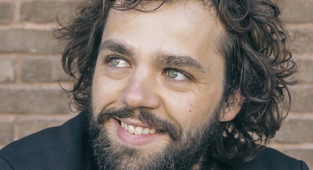 Baltass et close-up de Yann Frisch - Critique sortie Théâtre Paris Théâtre du lycée Jacques Decour