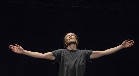 Danses pour une actrice (Valérie Dréville) de Jérôme Bel - Critique sortie Danse Bobigny MC 93 - Maison de la culture de Seine-Saint-Denis Bobigny