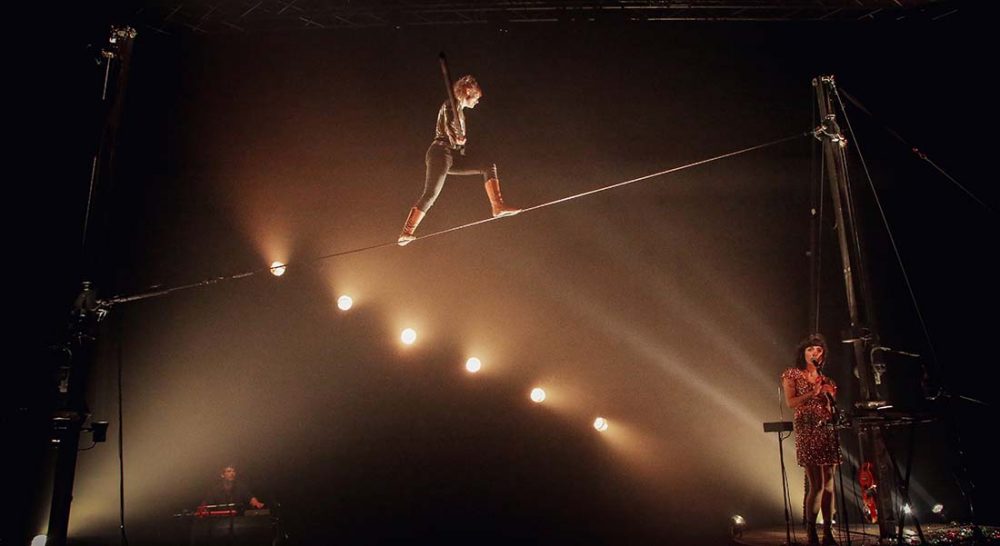 Résiste, conception Les Filles du Renard Pâle, sous la direction de Johanne Humblet - Critique sortie  Le Mans Le Mans fait son cirque