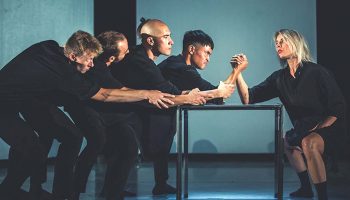 Soirée internationale, Uppercut Dance Theater avec les chorégraphes Stephanie Thomasen et Mark Philip - Critique sortie Danse Bron Pôle en Scènes - Espace Albert Camus