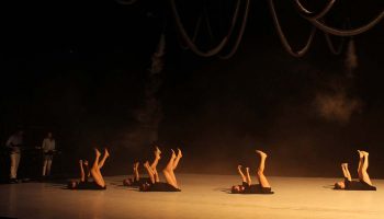 Vague intérieur vague de Julie Nioche - Critique sortie Danse Montreuil Nouveau Théâtre de Montreuil