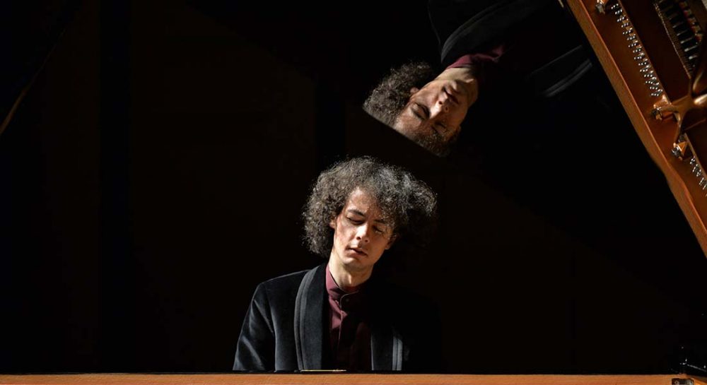 Can Çakmur, jeune pianiste turc - Critique sortie Classique / Opéra Paris Auditorium de la Fondation Louis Vuitton