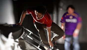 Dans la foule de Laurent Mauvignier, mise en scène de Julien Bouffier - Critique sortie Théâtre Montigny-le-Bretonneux Théâtre de Saint Quentin