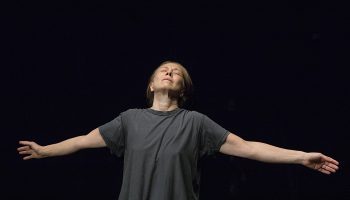 Danses pour une actrice de Jérôme Bel - Critique sortie Danse Aubervilliers La Commune