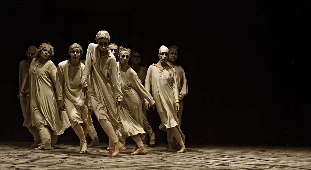 May B, Maguy Marin revient sur la création de May B. quarante ans après. Rencontre. - Critique sortie Danse Créteil Mac Créteil Maison des Arts