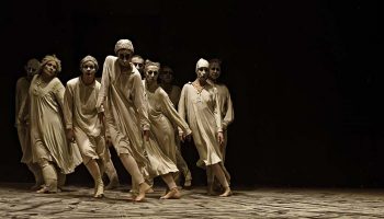 May B, Maguy Marin revient sur la création de May B. quarante ans après. Rencontre. - Critique sortie Danse Créteil Mac Créteil Maison des Arts