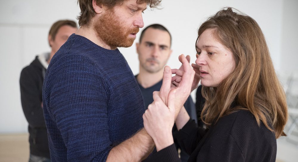 Toute la vérité, création collective, mise en scène d’Adrien Béal - Critique sortie Théâtre Gennevilliers T2G - Théâtre de Gennevilliers