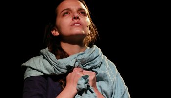 Asia de Mouloud Belaïdi mis en scène par Gérard Gelas - Critique sortie Théâtre Avignon Théâtre du Chêne Noir