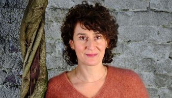 Bouger les lignes – histoires de cartes, de Nicolas Doutey, mise en scène de Bérangère Vantusso - Critique sortie Théâtre Avignon Festival d’Avignon. Chapelle des Pénitents Blancs