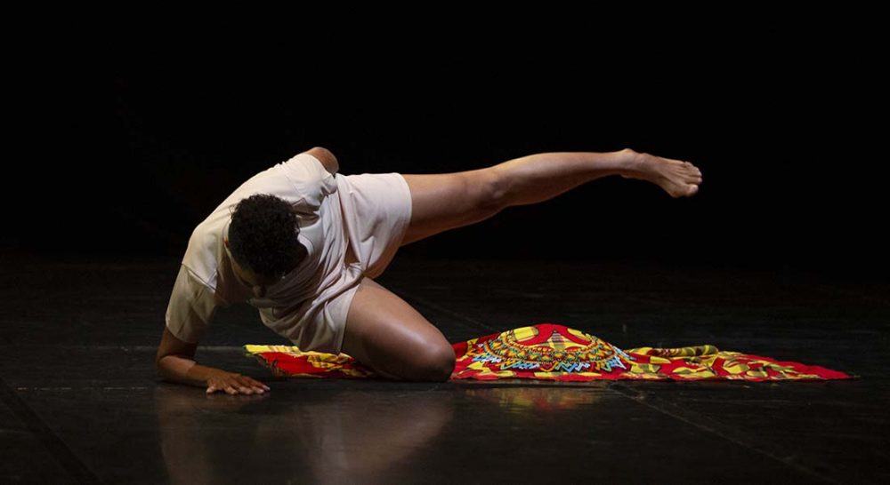 Mes Horizons de Gladys Demba et Entropie de Léo Lérus - Critique sortie Danse Paris Carreau du Temple