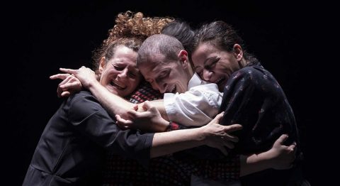 Misericordia  et  Pupo di Zucchero – La Festa dei Morti, d’Emma Dante - Critique sortie Théâtre Avignon Festival d'Avignon. Gymnase du lycée Mistral.