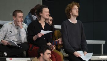 De toute façon, j’ai très peu de souvenirs d’Eric Louis - Critique sortie Théâtre Avignon Festival d’Avignon. Gymnase du lycée St-Joseph